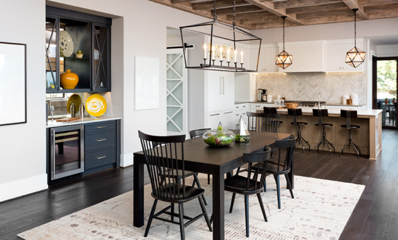 Open vs. Closed Kitchen Cabinets: What Works Best?
