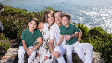 Turn Vacation Moments Into Family Heirlooms With a Portrait Session Built Around Connection